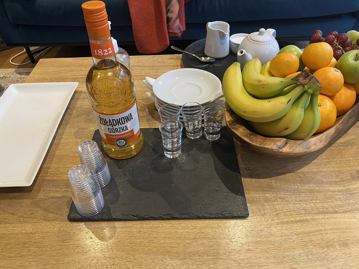 RorschachPam's tweet photo. Maybe a tad later π₯ @junglestudiosuk rolling out a warm Christmas welcome #shotsforbreakfast https://t.co/h1byry8RY6
