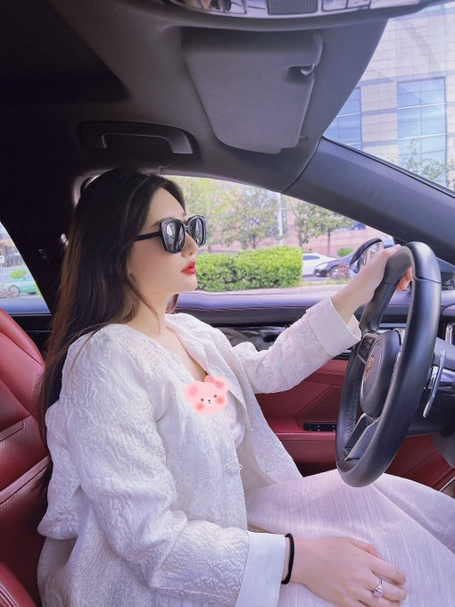 Leisurely leisurely, home。