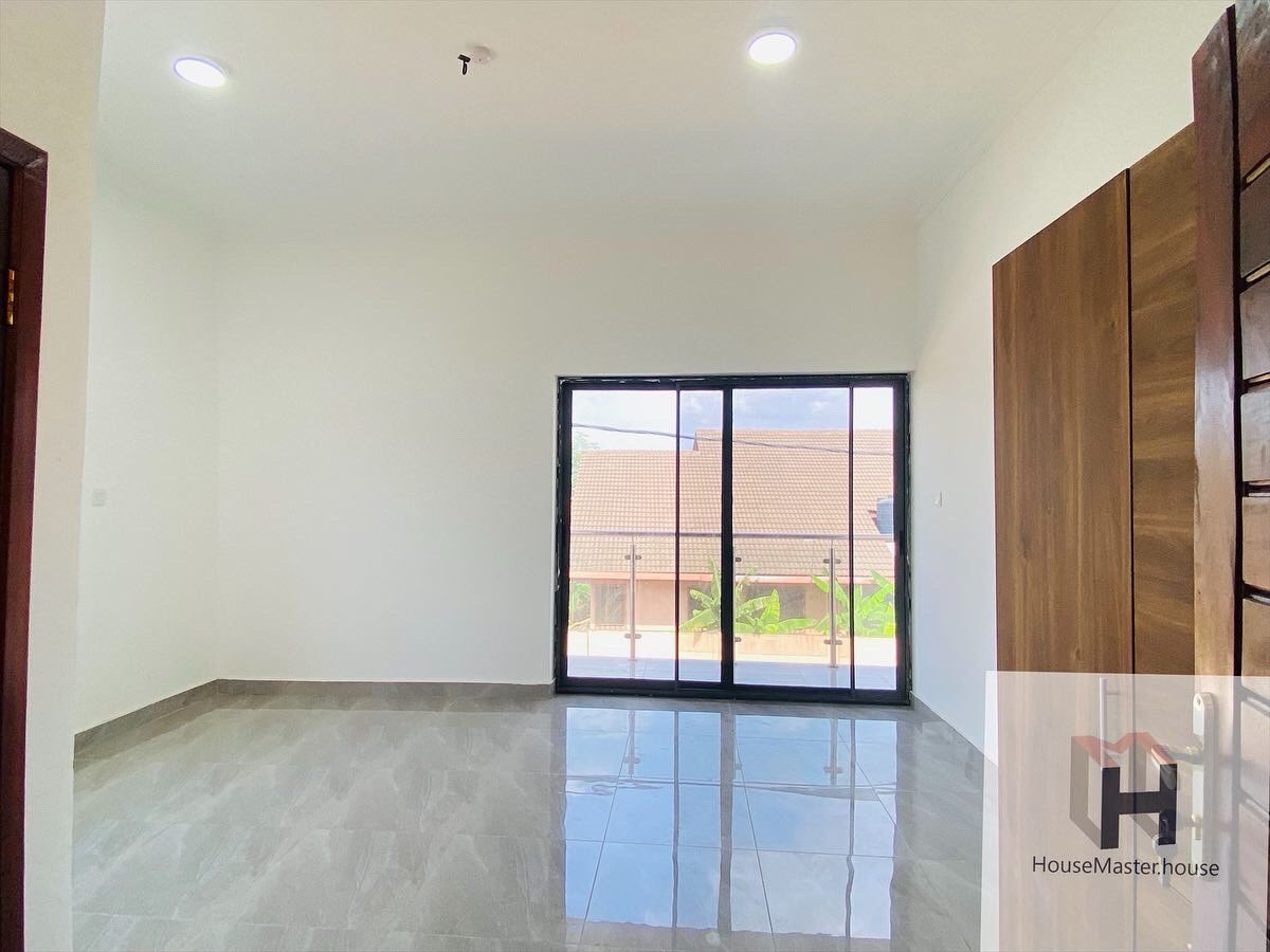 Newly Built 3 Bedroom House Available For Sale/Rent In Spintex.
For more details, Kindly reach us on
📲+233243856808
🌍 housemaster.house 

Video Tour Available Here
👇🏾👇🏾👇🏾👇🏾
youtu.be/ofYzZmTcJog