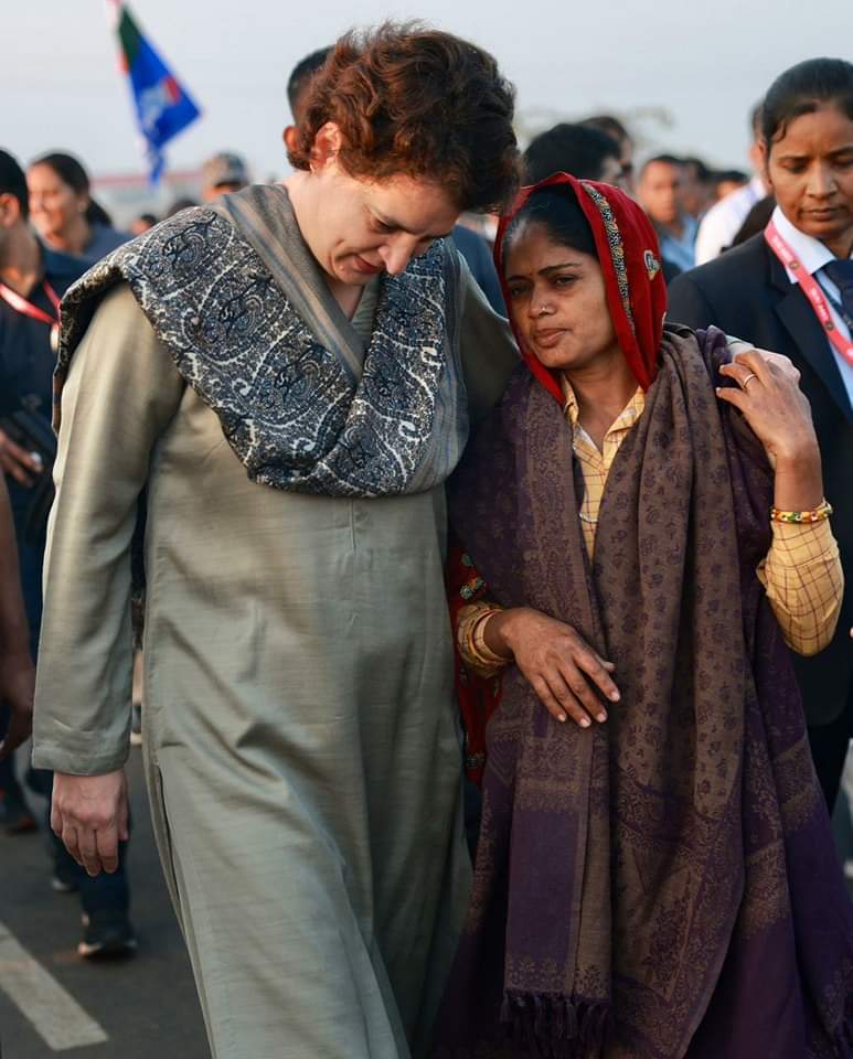 भारत जोड़ो यात्रा के विभिन्न रंग। @priyankagandhi @RahulGandhi @SachinPilot #BharatJodoYatra