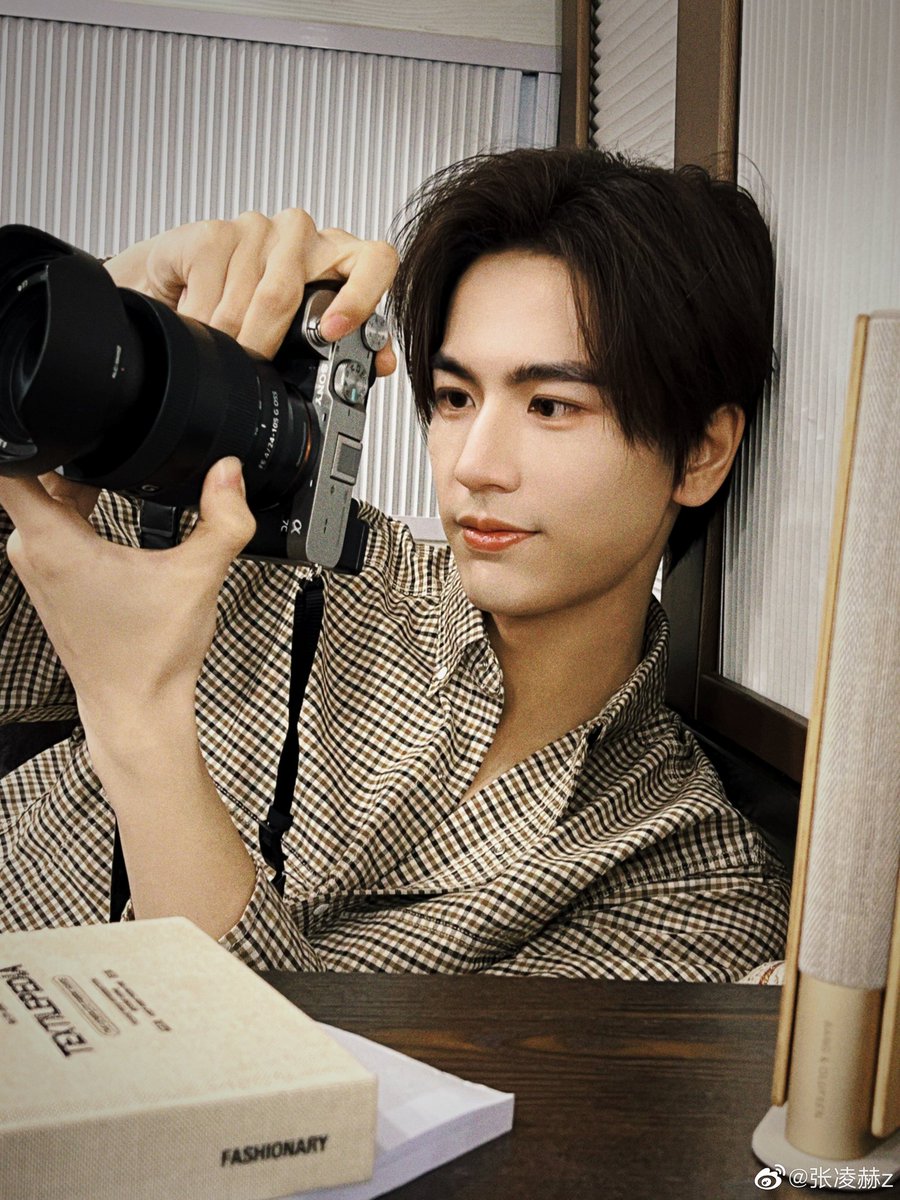 1230X0528's tweet photo. 12122022 zhang linghe weibo update

#ZhangLinghe https://t.co/f029mZZr5t