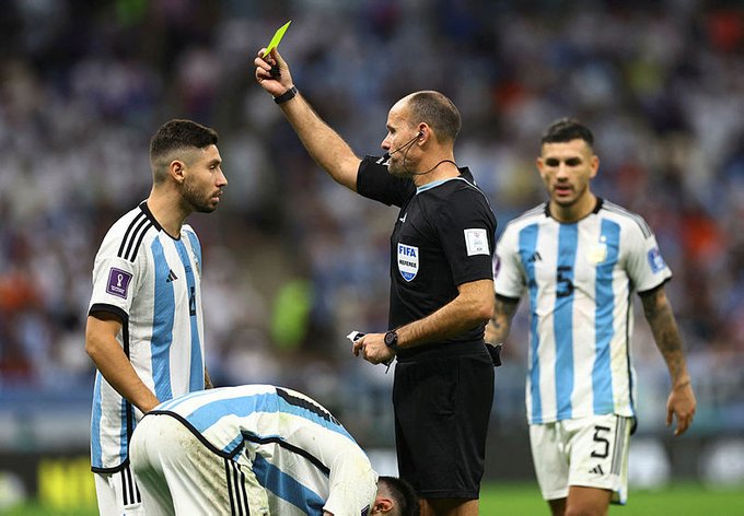 👤 Mateu Lahoz will not officiate for the remainder of the World Cup. FIFA sent the Spanish referee home. 🛫

#NaijaBet #NEDARG #FIFAWorldCup #Qatar2022