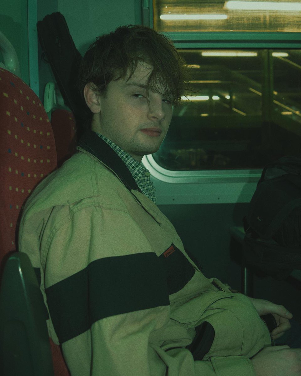 On the way to the studio!
Not enjoying the train strikes!
:(

#music #studio #newmusic #TrainDelay