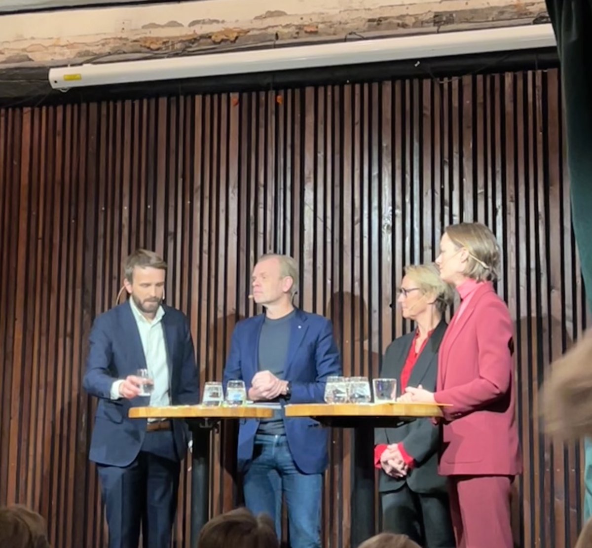 "Tiden er inne for å være modige og sørge for at vi får et mer likestilt og mangfoldig næringsliv." <a href="/jcvestre/">Jan Christian Vestre</a> og <a href="/Trettebergstuen/">AnetteTrettebergst.</a> presenterte tiltak rundt økt mangfold og likestilling i næringslivet, med støtte fra <a href="/stholsether/">Svein Tore Holsether</a> og <a href="/motorimagen/">elisabeth grieg</a>. Hva mener du skal til? #mangfold