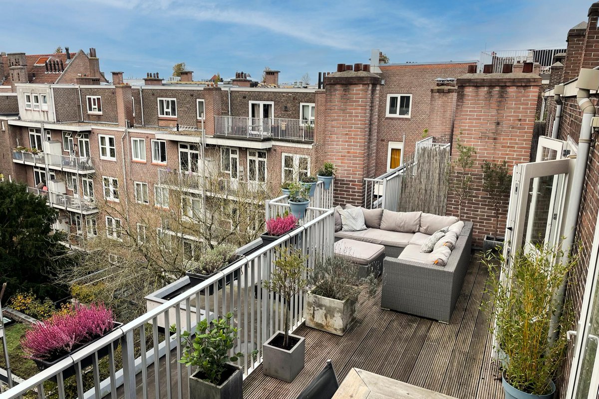 020makelaars's tweet photo. Turn key appartement (circa 69m2) met zonnig dakterras (circa 25 m2) gelegen op toplocatie! 
 
Erfpacht eeuwigdurend is vastgezet (behoudens inflatiecorrectie) onder de GUNSTIGE voorwaarden!

https://t.co/rMwNjDx9K8

#020Makelaars #TeKoop #Amsterdam https://t.co/RUp0WhovIt
