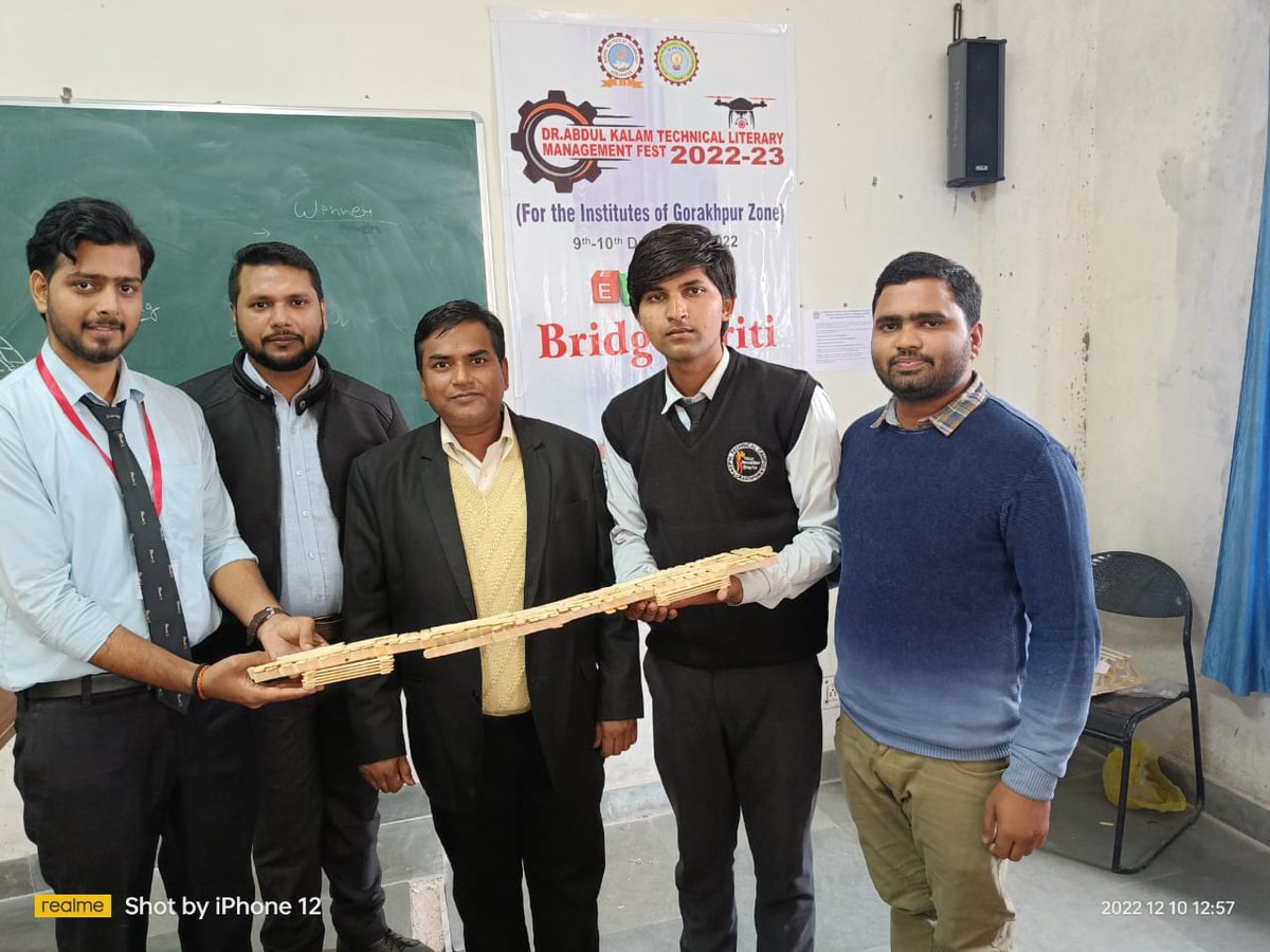 kipmcet751's tweet photo. #KIPMCET #AKTU #Tech_Fest #4_Gold #KIPM_Students_Rocks #proudmoment #Congratulations
1. Robo race - Gold ๐
2. Robo War - Gold Medal ๐ฅ 3. Bridge Kriti - Gold Medal ๐ฅ 4. Game of Codes - Bronze Medal๐
https://t.co/a72pgThuZH