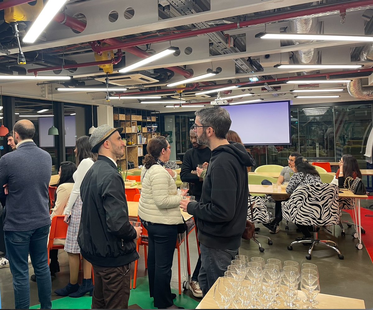Uprizon's tweet photo. 📸[Afterwork] @UPRIZON x @AppMobee à #StationF! Merci🙏 aux experts Salesforce😎 d’être venus nombreux pour découvrir nos opportunités de carrière au sein de l'écosystème #Salesforce ! Merci à la team🤗 @UPRIZON x @AppMobee!🚀Let's talk ! #UPRIZON #MOBEE #Salesforce #digital #CRM https://t.co/tIuHKRjkZO