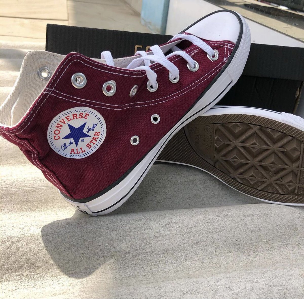 ✨ Burgundy Chuck Taylor All Stars Converse(high tops)

✨Sizes:38-45

✨80.00

✨Delivery and pick up options are available!

✨Kindly rt when you see this. Thanks!❤️
#FIFAWorldCup2022 #Qatar2022
#WizkidLiveAccra