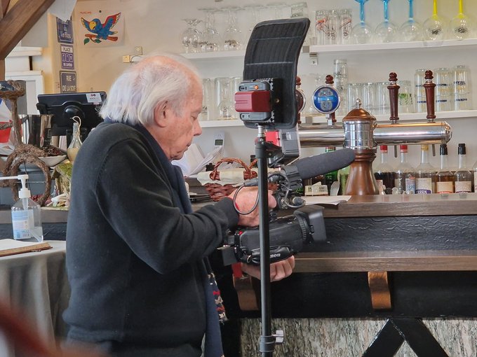 Le tournage du jour pour Pierre moro   Avec @Victoria_Nova_  @meliarose_  @Louanne_clarck  @straightaddickt<a class="tags" href="/tag/victoria_nova_">@victoria_nova_</a>