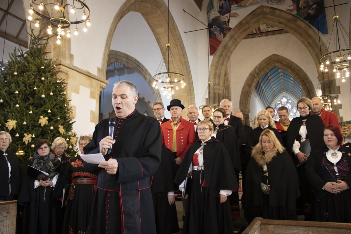 Residents are invited to the annual #CivicCarolService tomorrow (December 13) at #GreatYarmouthMinster at 7pm. The service will be led by Rev Simon Ward &amp; include carols, hymns &amp;  speeches by #HisWorshipTheMayor &amp; #HighSheriff of #GreatYarmouth. People are to be seated by 6.50pm.