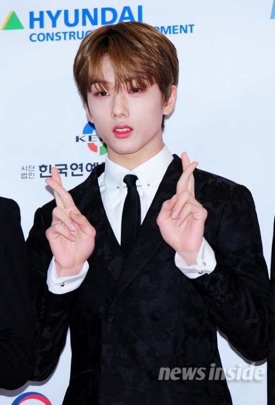 밧지 tweet media