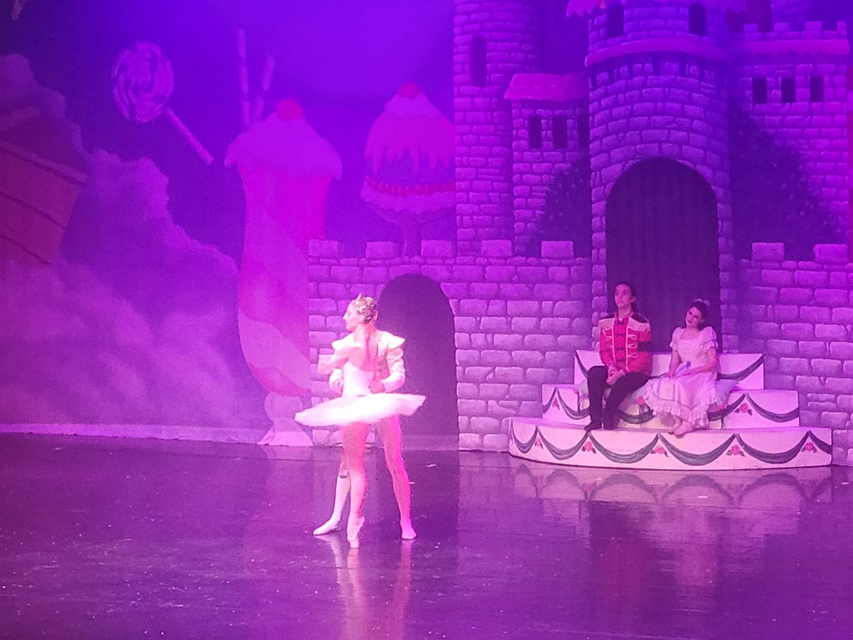 katrinatate42's tweet photo. Really enjoyed the Nutcracker yesterday. https://t.co/DtFCIHw7iZ