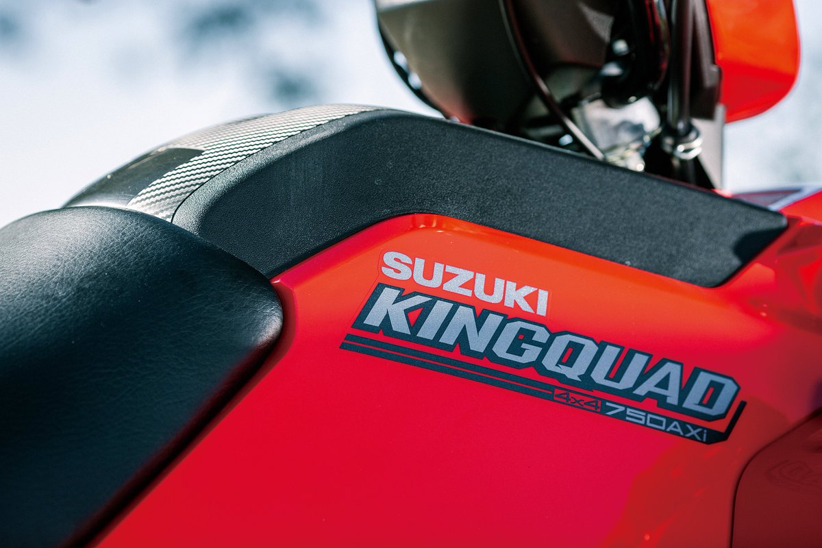 SuzukiATVsUK's tweet photo. Extreme close up! The clue is in the name...#kingofquads 👑💪👊
#SuzukiATV #atv #allterrainvehicle #4x4 #quad #quadbike #goanywhere #flamered #farming #agriculture #farmmachinery https://t.co/VKnTKFRlIC