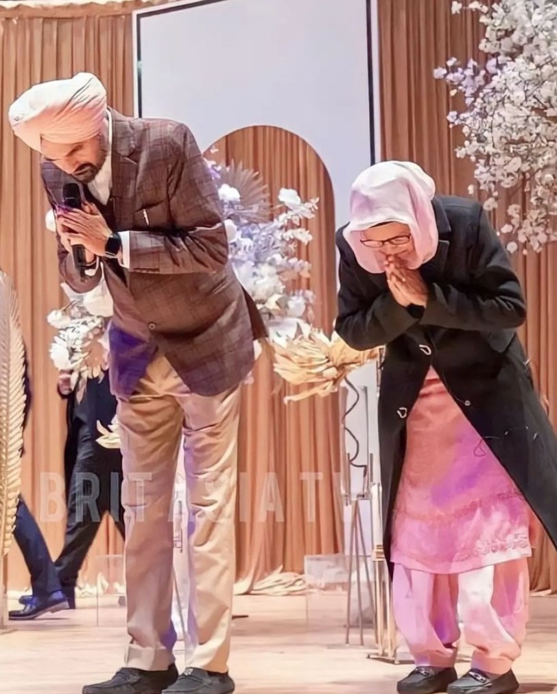 Simrankaur0408's tweet photo. @iSidhuMooseWala #JusticeForSidhuMooseWala
#ExposeMastermindsOfMooseCase
Even in immense Pain Parents has composed themselves and gave such great message. It truly shows
Legend @iSidhuMooseWala was indeed mirror image of his parents - Righteous, Courageous and Humble ♡♡ https://t.co/mJUgMIK8cS