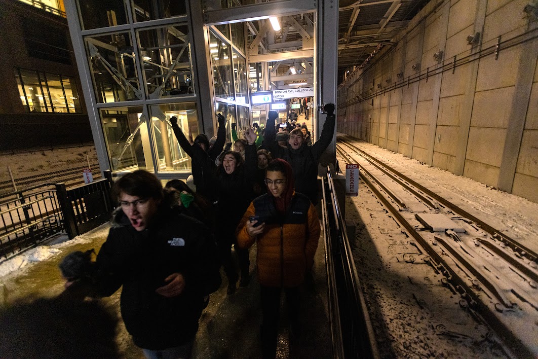 NikDeCostaKlipa's tweet photo. Via @WBUR's @JesseCosta3: Scenes from the opening of the Green Line extension's Medford branch: https://t.co/bgytLZmoN3
