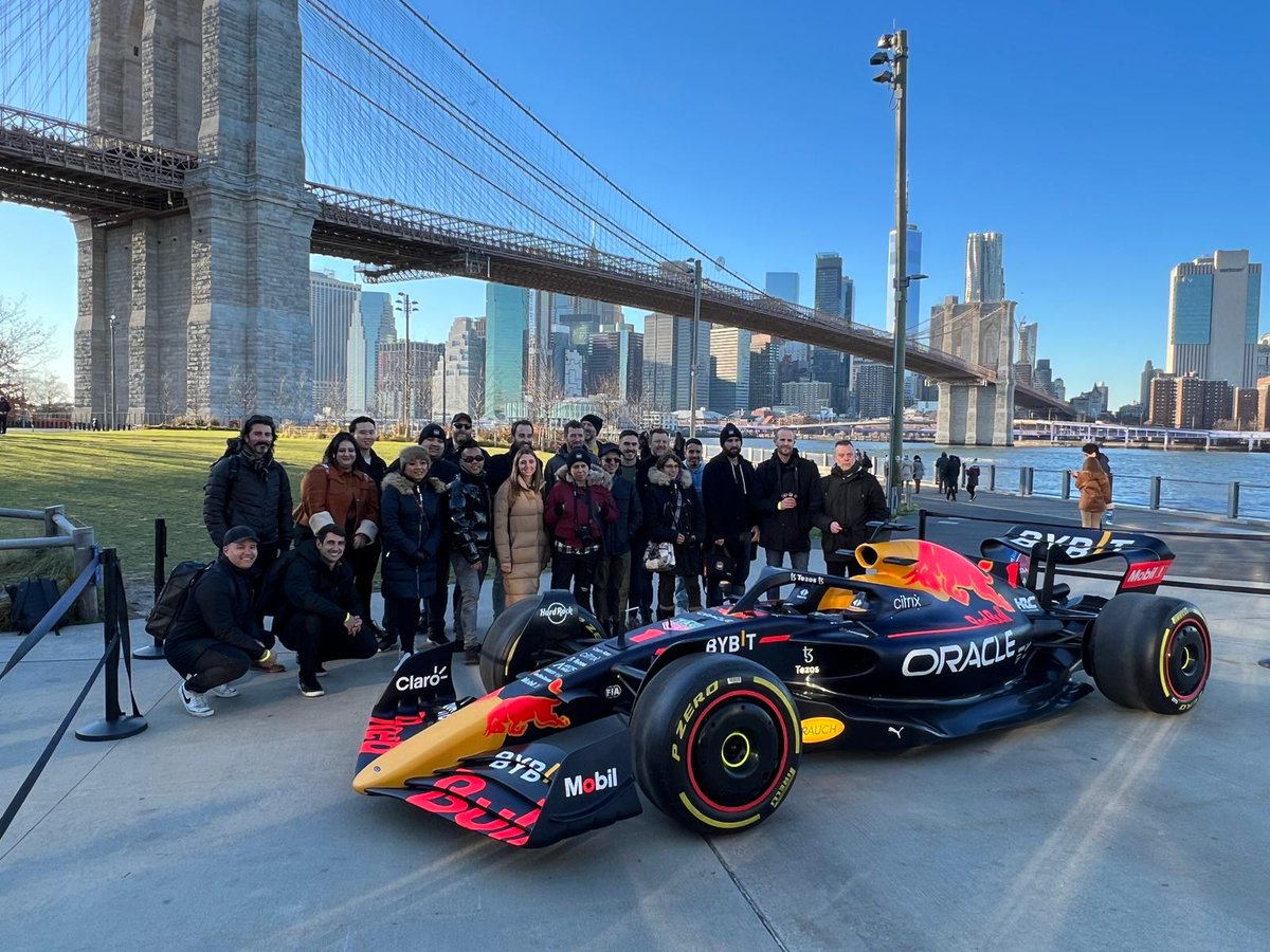 Photo_Ra_Phy's tweet photo. 1/2 So #Redbullcapturepoint has come to an end. This whole weekend I felt like I was on cloud 9 because this was a experience that will forever be one of the greatest highlights in my life. I got to meet the other winners of the competition and immediately created a strong bond.. https://t.co/Hd6bAyseO2