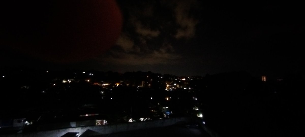 ftmacrngn's tweet photo. night vibe 🌃 https://t.co/gvkdTL2BY3