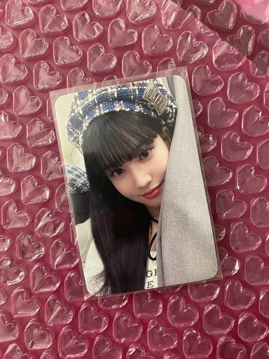 miussera's tweet photo. 𝄒𓏲࣪ #misomailz ★ . .ᐟ 
𓂃 💌 @sssolenee | #sssolproofs 

: hi bff qo nareceive ko na pala si yoon btw 😘😘 thankyew saur much mamahalin ko tong pc na to ng buo https://t.co/ZgnYrSinNT