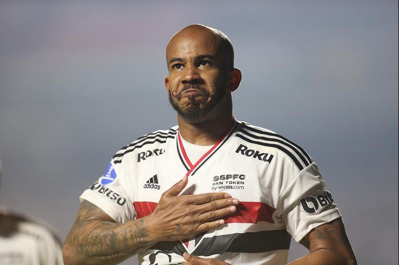 futebol_info's tweet photo. De olho no mercado em busca de reforços para 2023, Atlético-MG monitora a situação do meia Patrick, do São Paulo.

Tricolor não vai facilitar uma saída. Segundo fontes, o clube só libera Patrick por uma “quantia importante”.

🗞 @itatiaia
📸 Rubens Chiri https://t.co/GX95ung5GT