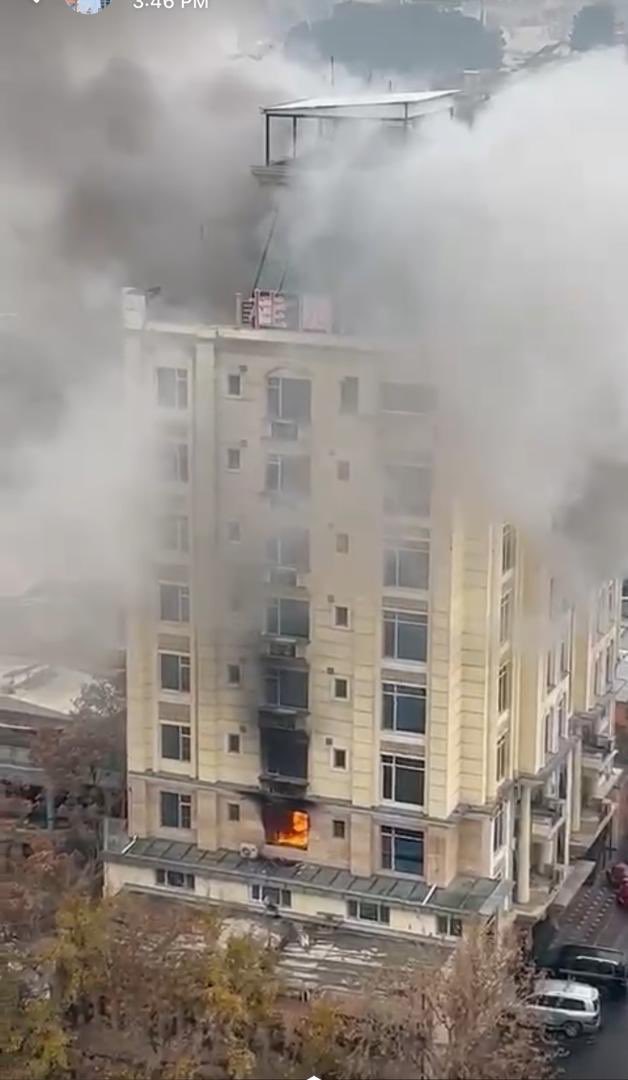 lynnekodonnell's tweet photo. In #Kabul, guesthouse used by Chinese nationals is under attack. #Taliban pledged security to #China’s ambassador. Here’s how it’s working out. #Afghanistan https://t.co/7M7oJQNSLs