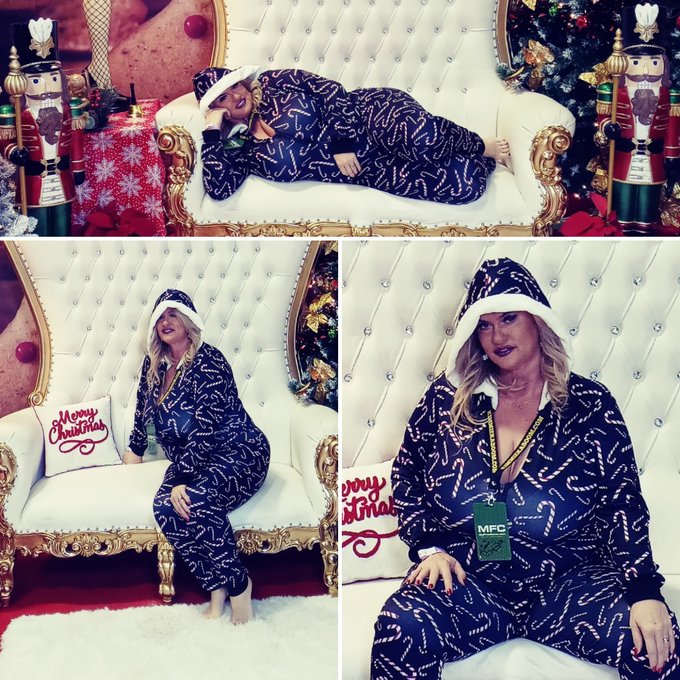 #RT Christmas presents cums early! My OF is 75% off right now! Only $5 to join for one month! While they<a href="/tag/rt"class="tags">#RT</a><a href="/tag/christmas"class="tags"><span>#christmas</span></a><a href="/tag/kimmiekaboom"class="tags"><span>#kimmiekaboom</span></a><a href="/tag/onlyfansgirl"class="tags"><span>#onlyfansgirl</span></a><a href="/tag/spicyaccountant"class="tags"><span>#spicyaccountant</span></a>
