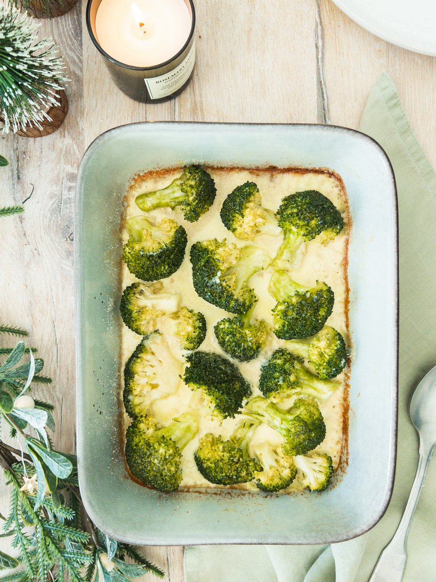 togethertoeat's tweet photo. This make-ahead indulgent Creamy Parmesan Broccoli is the perfect roast dinner side dish for special occasions like Christmas. https://t.co/BnWBZLqWTa #recipes #Christmas https://t.co/aJ6Szex0mg
