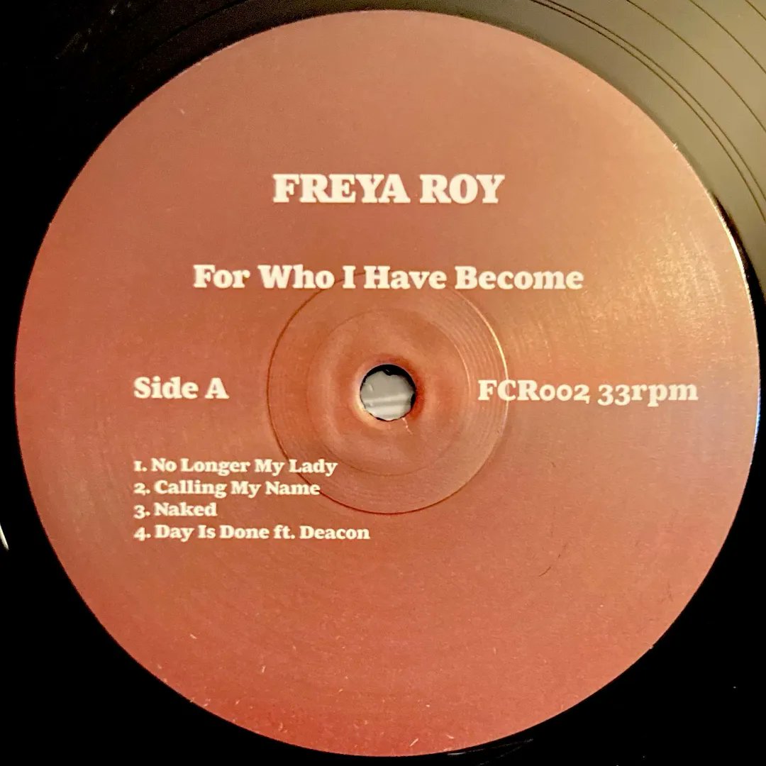 Really great modern uk street soul from Freya Roy, self released very limited press, well worth checking! 👇👇👇 rarekindrecords.co.uk/collections/fu… @Freyaroy