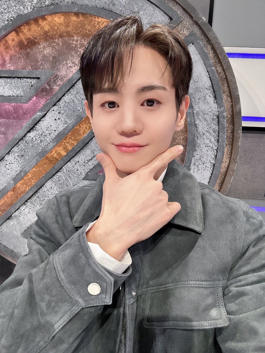 🗓 놓칠 수 없는 오늘의 하이라이트(Highlight)

✅ 21:20 [요섭] Mnet 아티스탁 게임♡마지막 방송♡ (채널 Mnet)

💛실전투자형 유저 대표단 양요섭 님의💛
'Mnet 아티스탁 게임‘ 마지막 방송이
잠시 후 여러분을 찾아갑니다👀
많은 시청 부탁드립니다🙇‍♀

#하이라이트 #HIGHLIGHT #양요섭