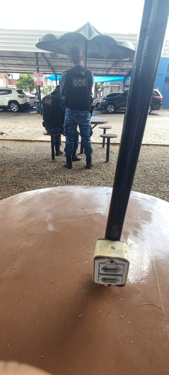 ScardosoLuis's tweet photo. Quem aí tem tara em um fardado #fetiche #fardados https://t.co/HmIhnddvvG