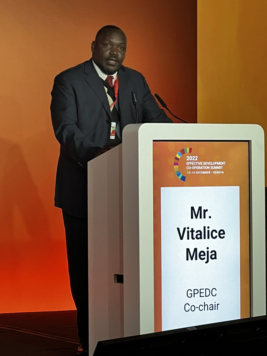 chilandeh's tweet photo. My brother Vitalis of @ROAAfrica hammering home what is needed: Rebuild trust that has eroded in dev cooperation, Recentre the communities in decisions and actions affecting them and Rebuild accountability systems! Wonderfully put. #hlm3 #noexcuses #nobusinessasusual https://t.co/1v3NJRK4B8