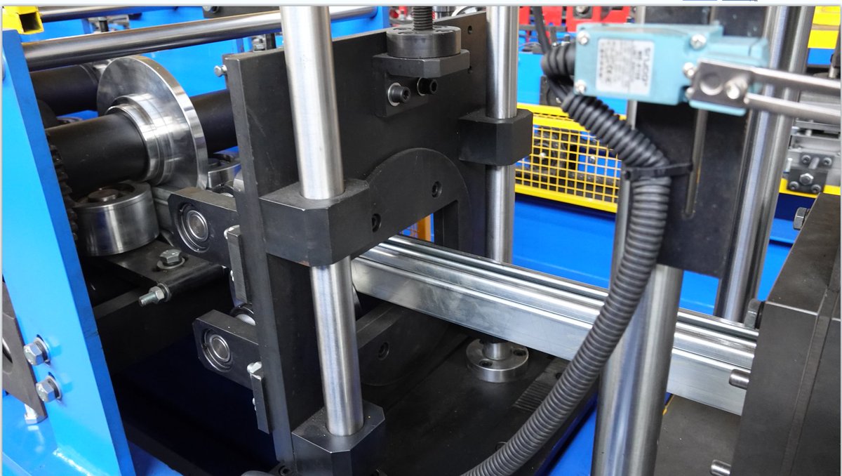 AlphamacRollfor's tweet image. 𝗘-𝗺𝗮𝗶𝗹: sales@alphamac.cn   alphamac.cn    #rollforming machine  #metalforming  #steelsections  #raketrim  #eavestrut