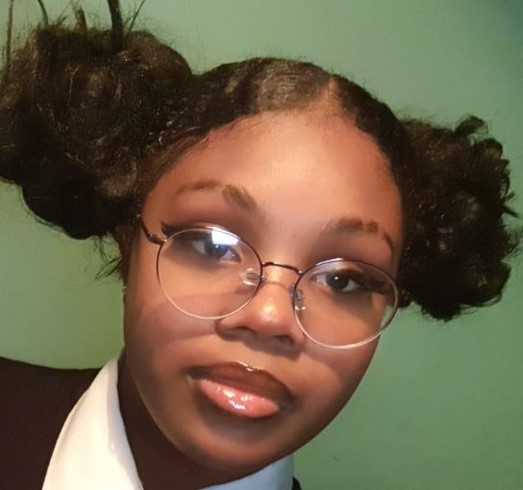 metpoliceuk's tweet photo. We need your help to locate Kimberley, 15, who has been missing since 19 Nov from #Essex. Links to #Newham #Brent #Merton #Ealing #Hayes #Harlow #HighWycombe. If seen please call police on 101 quote ref 22MIS041542 @EssexPoliceUK @ThamesVP https://t.co/lipg9yV5PE