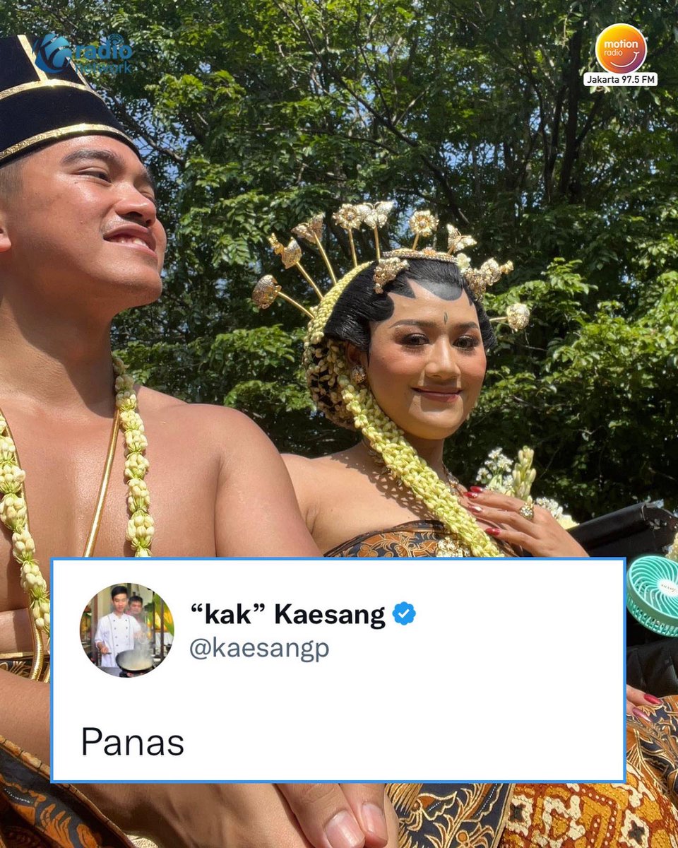 MOTION975FM's tweet image. Momen momen lucu di acara nikahan Kaesang Erina 🤩

Di sela padetnya rangkaian acara nikahan, rupanya Kaesang tetap aktif nge-twit loh Temen Motion!

Kaesang ini emang suka banget guyon yaa? Gimana menurut Temen Motion? 😆

📷 Twitter/kaesangp

#MotionUpdate #motion975fmjkt