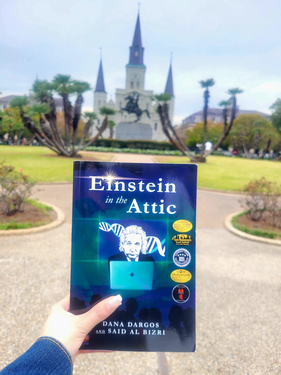 'Einstein in the Attic' at Jackson Square 🏰⛪️❤️
.
.
#nola #bayareawriter #neworleans #einstein_in_the_attic #officialdanadargos #bookauthor #femaleauthor #instaauthor #igauthors #jacksonsquare #bookwriter #frenchquarter #travelreels #travelersnotebook #travelphotography