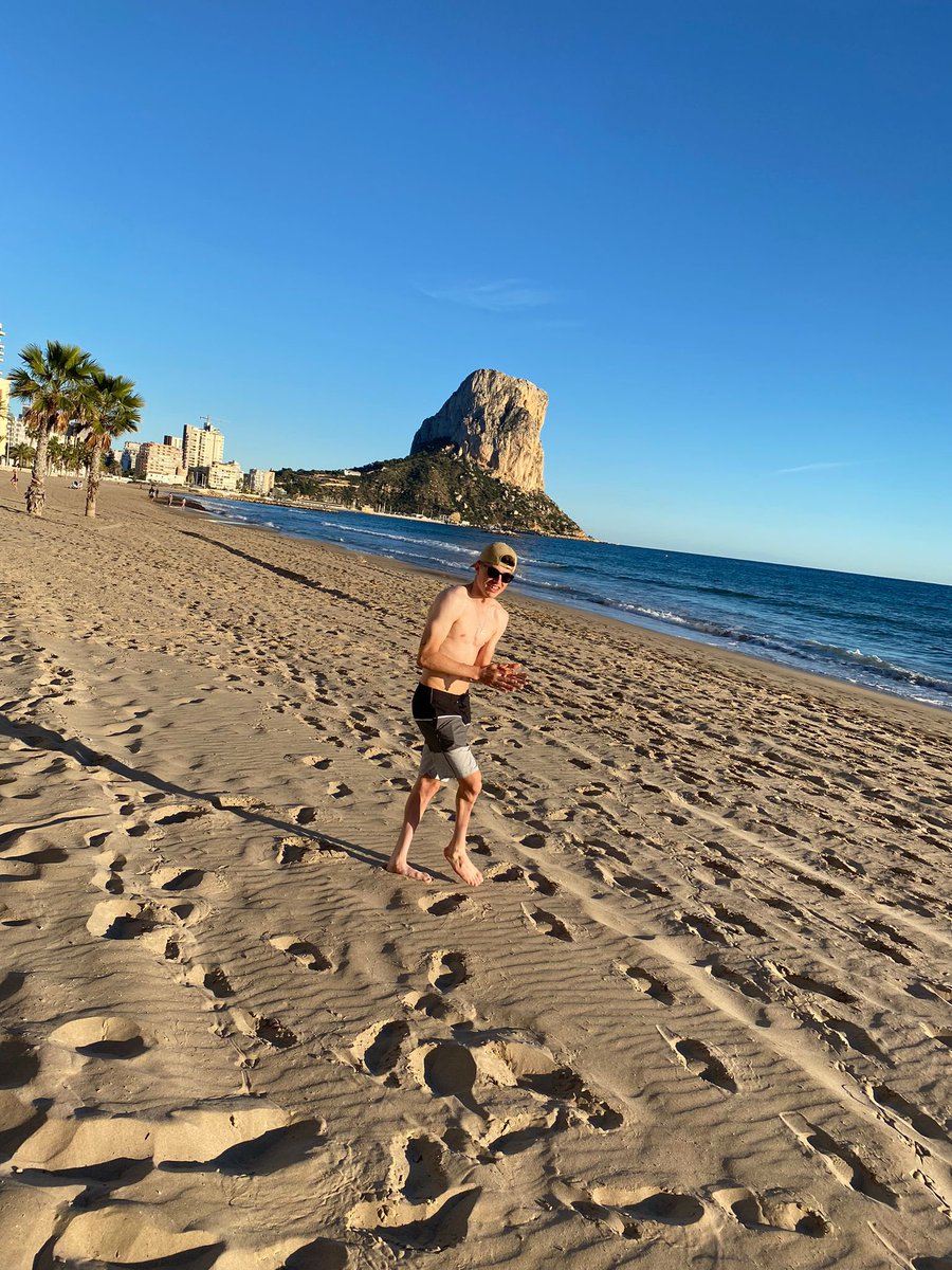 FinGparacyclist's tweet photo. ⌛️2023 Season⏳
.
Quality few weeks in Calpe fuelled on Neos building for next season! Cycling did get in the way of watching the football at tango bar but still had a really good time
.
#calpe #spain #cycling #cyclinglife #bike #bikelife #kingofcalpe #biscuitbase #gotround https://t.co/4jkBL6jTc5