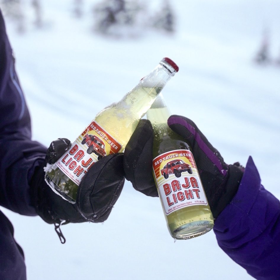 #BajaLight is made to enjoy in all seasons 🍻