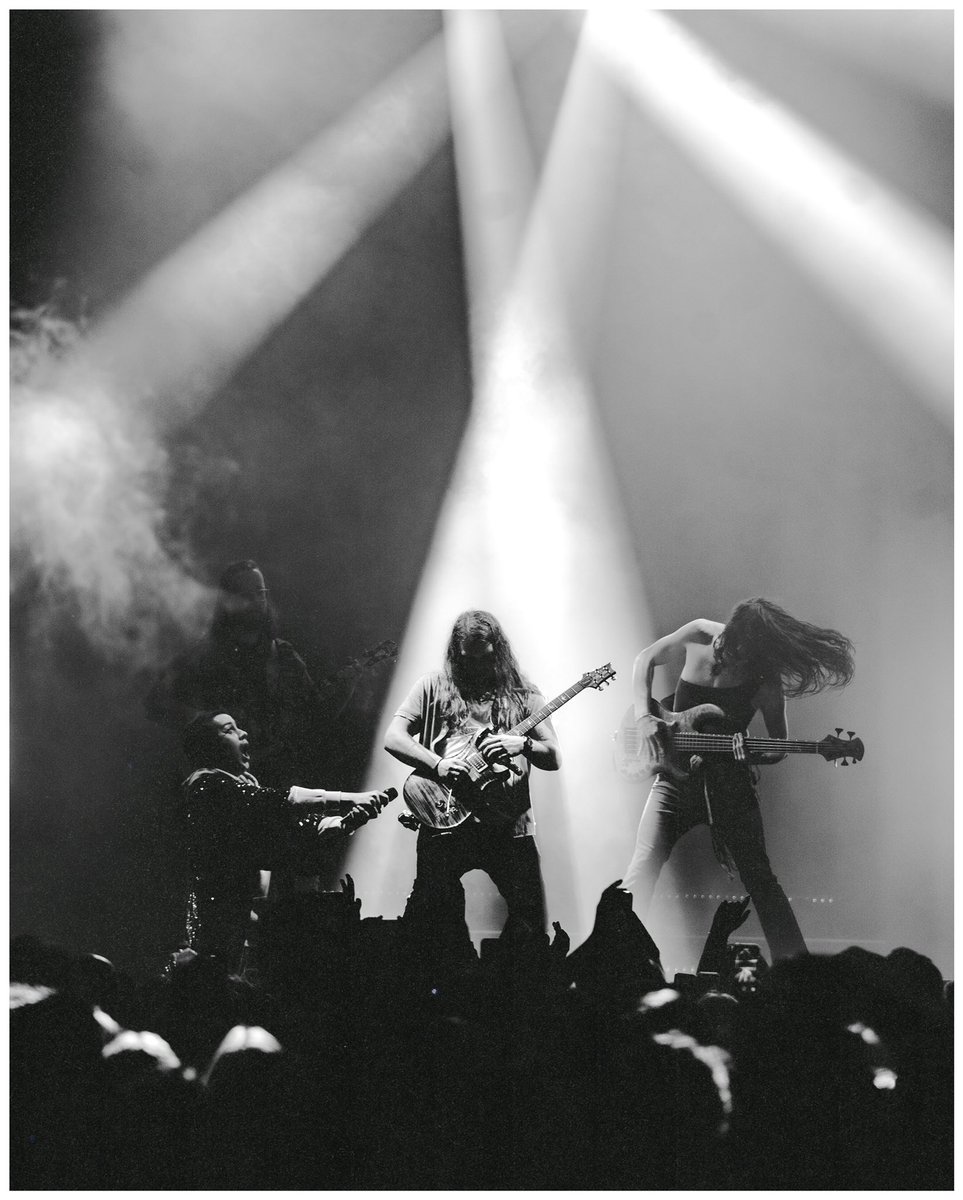RKSBandOfficial's tweet photo. Nashville!!!! Thank you so much for that hometown welcome! 🫂Oklahoma City, we will see your beautiful faces tonight! 😍 https://t.co/VtVTca4tE7