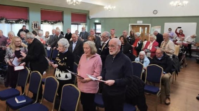 SouthWalesMason's tweet photo. RMBI Albert Edward Prince of Wales Court Christmas carol service, 2022. Read more 👇
https://t.co/aKz6ITkRbL https://t.co/XKL2oUEzbV