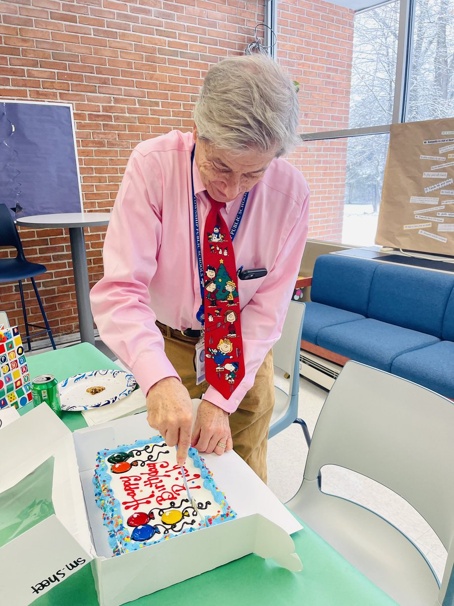 Happy Birthday 🥳Mr. Rampolla!! GW Staff &amp; Students love you!!! ❤️ <a href="/MahwahGW/">George Washington School, Mahwah NJ</a> <a href="/mahwahschools/">Mahwah Public Schools</a> #mahwahconnects <a href="/RichardRampolla/">RichardRampolla</a>