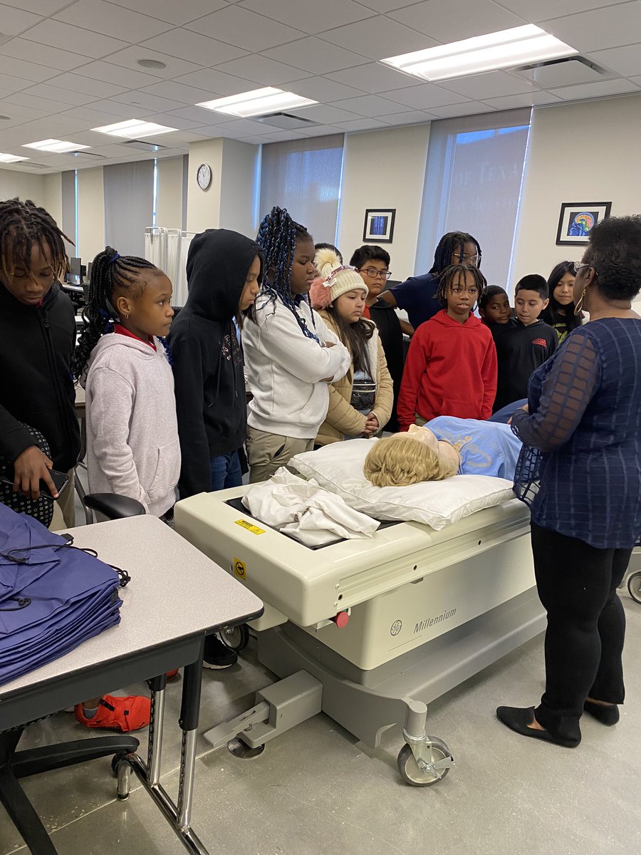 HisdProjectExJr's tweet photo. Evidence shows that early exposure to careers can heavily influence post secondary choices. One can only wonder what impact visiting the physical therapy unit at @HCCColeman will have on these fifth grade #PEJR scholars at @MadingES ! #NeverTooEarly #healthsciences https://t.co/3C53MYo5v0