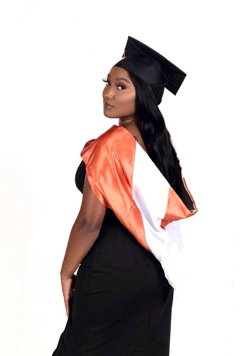 nomisco7's tweet photo. Hood to Hooded🎓 

M.S. in Health Care Administration
Cum Laude
Full-Time WFH Job in my Field
THR Intern
HFMA Mentee

#poodlesgraduate 

And I did it at 22🫢 https://t.co/ARs57MIyYX