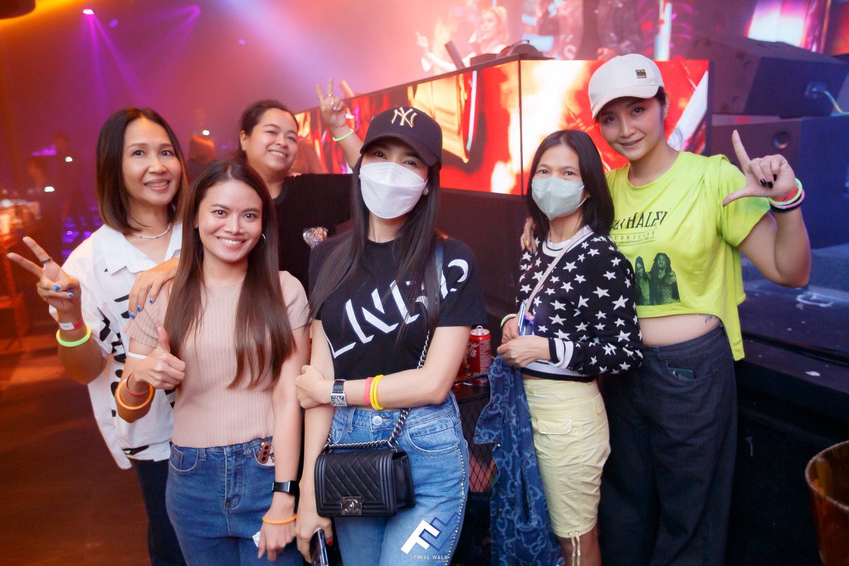 namzzaz's tweet photo. แก๊งสำออย สาขารัชดาโหวกเหวกกันหน่อย #DJPATT https://t.co/vGR48vnew8
