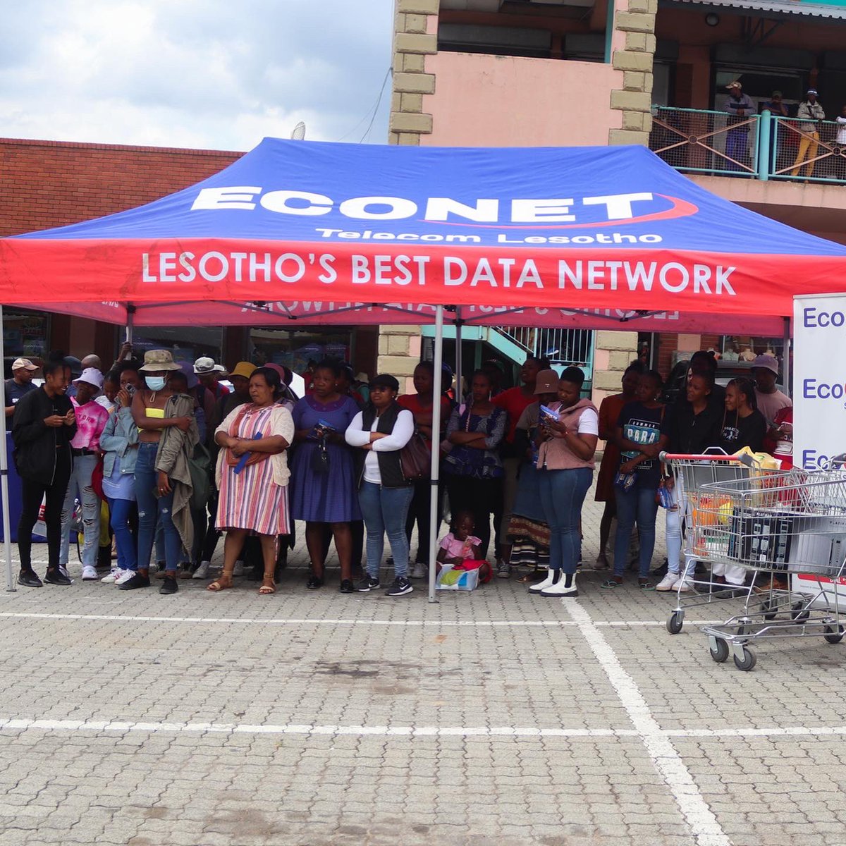 econetlesotho's tweet photo. Highlights of the #SwitchToBlue campaign in Maseru this Friday 🙌🏾 Sefika Complex was coloured in Blue and fun was had 🔵
#KeLifestyleDaiden
#EconetLesotho https://t.co/40J7JSuRdu