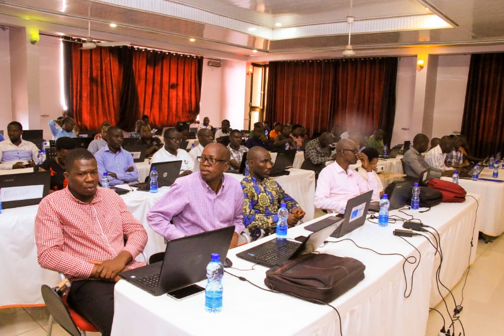 msp_burundi's tweet photo. Le programme de Gestion Informatique du Secteur de Santé (#PROGISSA) du @mspls_bdi avec l'appui d'@EnabelauBurundi ouvre un atelier de formation de 4jrs du 12 au 15.12.2022 sur des nouvelles fonctionnalités et tableaux de bord dans Openclinic dans des hôpitaux informatisés. https://t.co/7dWqT6pKkO