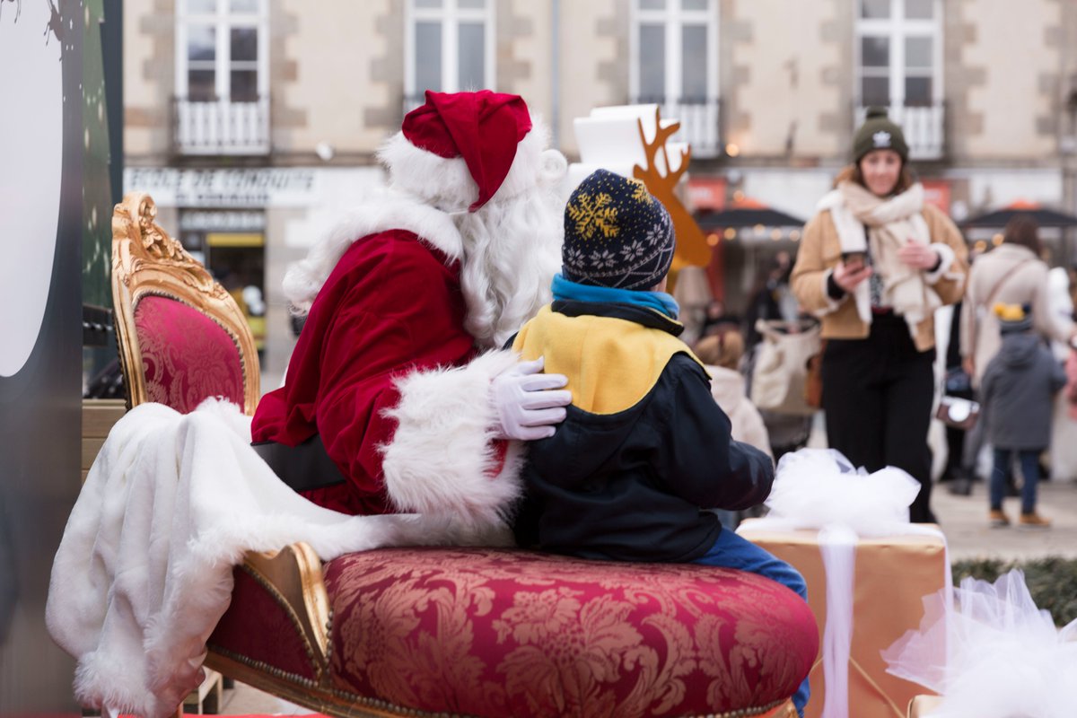 C'est Noël à #Rennes 😍🎄 Balade en calèche, rencontre avec le Père Noël, parades... Le <a href="/CarreRennais/">Carré Rennais</a> multiplie les animations ! Rdv le 19 décembre (16h30 place du Parlement) pour la petite parade, une déambulation qui ne passera pas inaperçue 😉
metropole.rennes.fr/joyeux-noel-re…