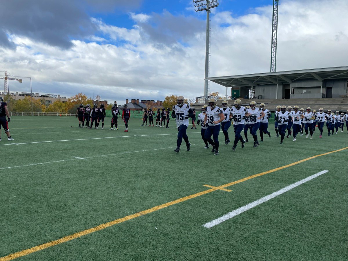 MBlueDevils's tweet photo. Algunas imágenes de Mairena Blue Devils en la Copa de España vs @BlackDemonsFA 🏈🇪🇸😈
📷 By @liadkx
@MairenaAljarafe @FEFA_Spain @FAFA_Andalucia @Aunmetrode #MairenaDelAljarafe #Sevilla #FútbolAmericano #Tackle #BeHardBeDevil https://t.co/7YzUSMj2yM