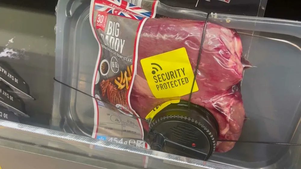 Food theft is on the rise in the UK as country braces for recession
buff.ly/3isCqOi

Speak to our team regards our tagging security solutions.

#loneworker #loneworkersafety #conflictmanagement #conflictprevention #staffsafety #staffwellbeing #LWSL22 #healthandsafety