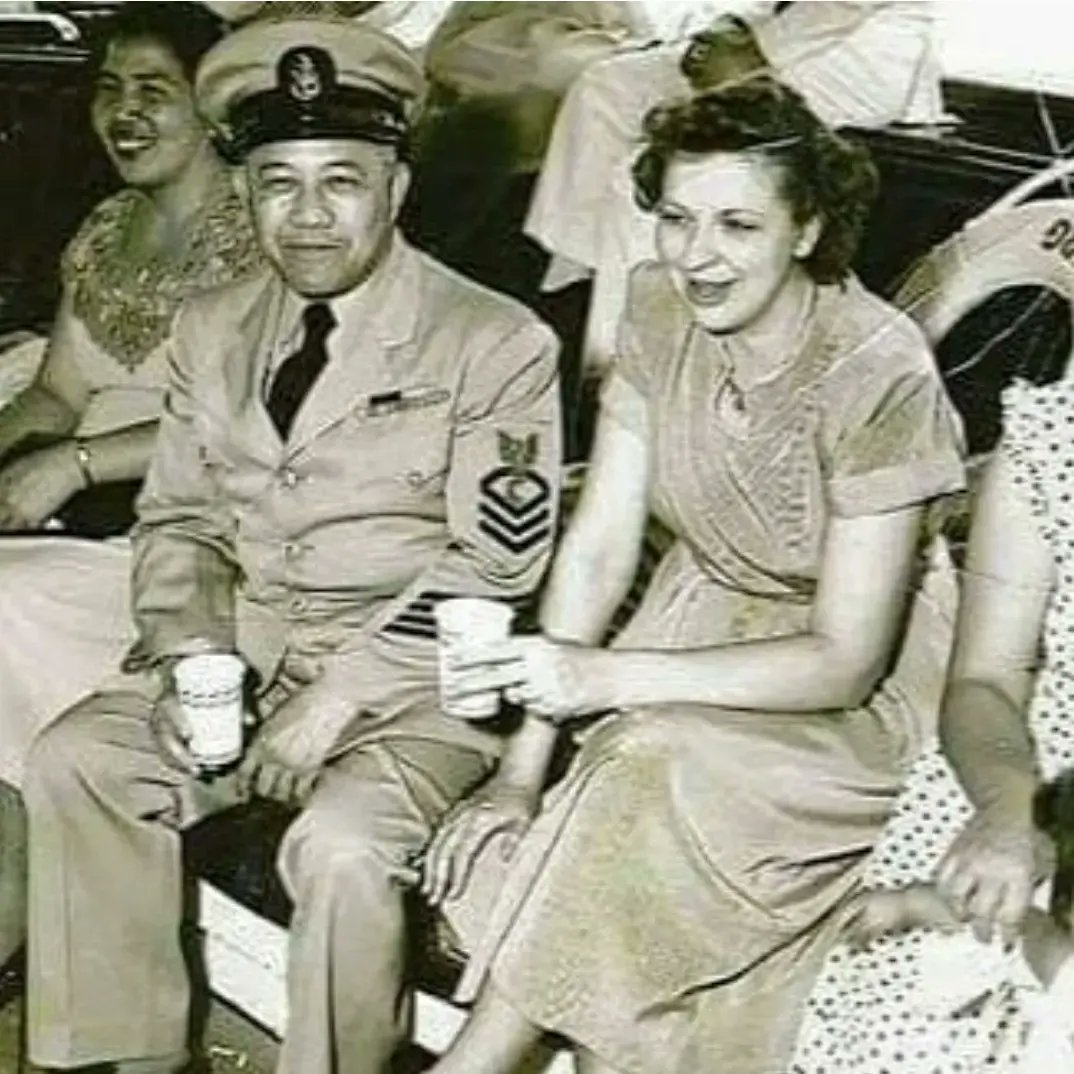 dart_melinda's tweet photo. The wife of a #USNavy steward carefully kept the untold stories of her husband who personally served 4 #Presidents during #WWII. #Veterans #History
#mondaythoughts @GarySinise @MichelleObama https://t.co/NBRIUkH7Wk