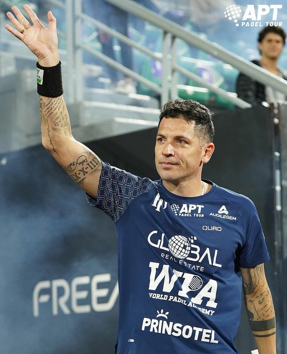 Hermoso torneo el que jugamos!!! Gran nivel toda la semana, pero ayer nos quedamos sin gasolina y los chicos se merecieron la victoria! 
En el @APTPadelTour máster final de Guadalajara! 
@tolito_aguirre @claudio_andres_trevisan gracias por esta semana...
A mis patrocinadores..🙏