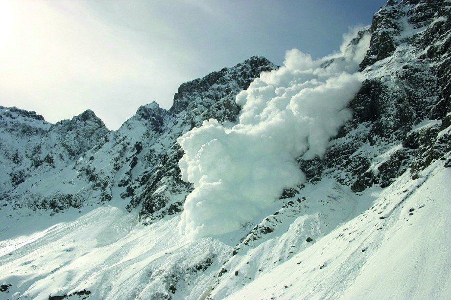 ANENA38's tweet photo. Au 12 décembre, nous avons déjà enregistré 6 accidents d'avalanche mortels ainsi que de nombreux accidents.
Sur ces 10 dernières années, nous comptons en moyenne, sur la période allant du 1er octobre au 15 décembre, moins d'un décès. https://t.co/t1wCijD598